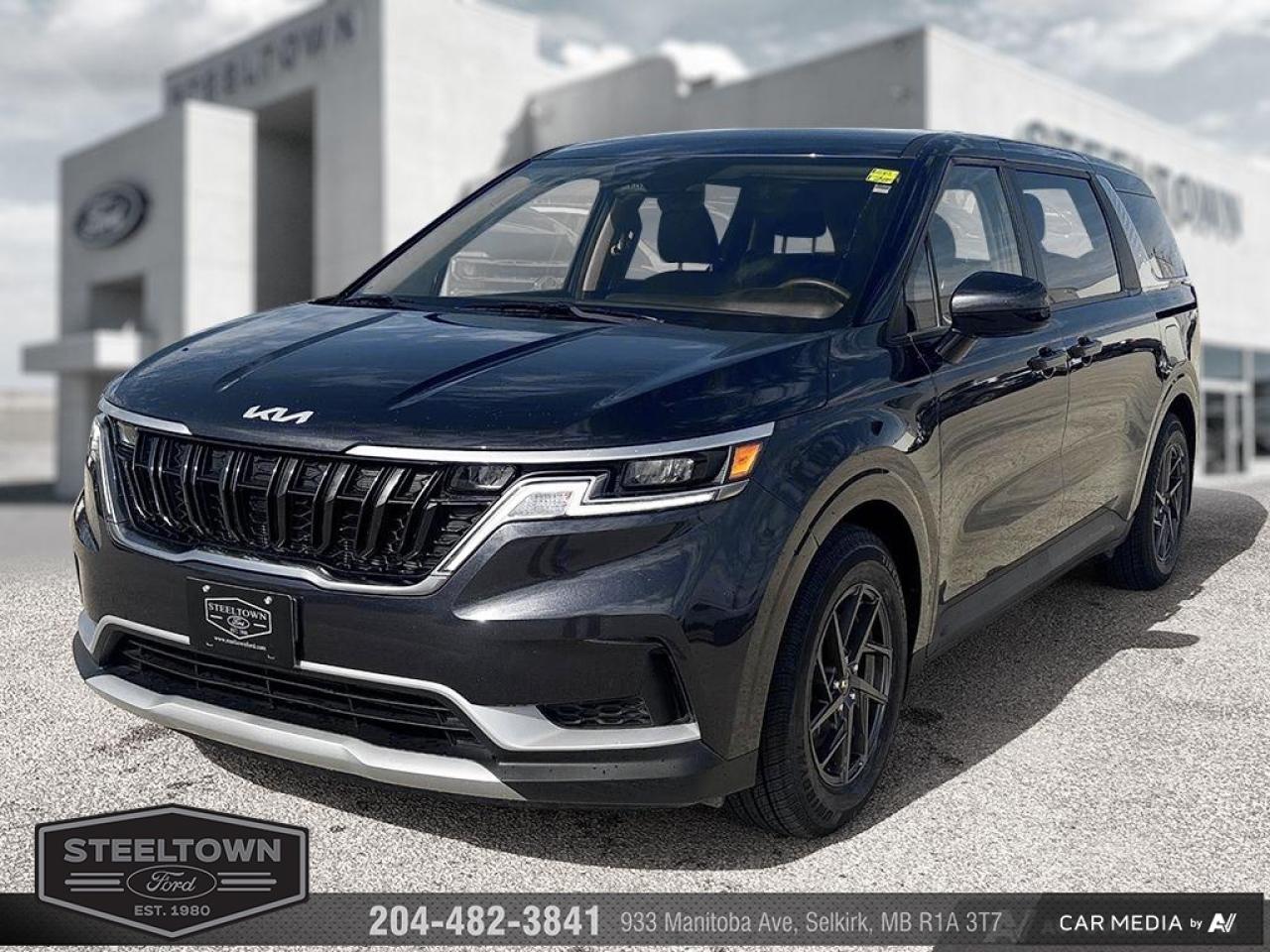 Used 2023 Kia Carnival LX  - Apple CarPlay -  Android Auto for sale in Selkirk, MB