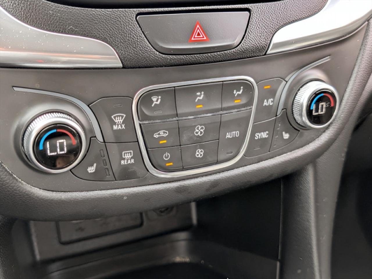 2021 Chevrolet Equinox LT  **13 SERVICE RECORDS** Photo