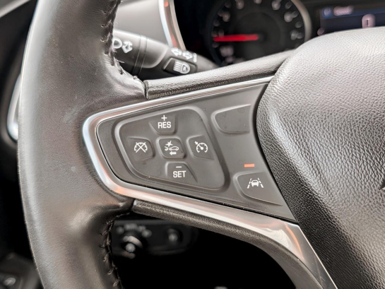 2021 Chevrolet Equinox LT  **13 SERVICE RECORDS** Photo