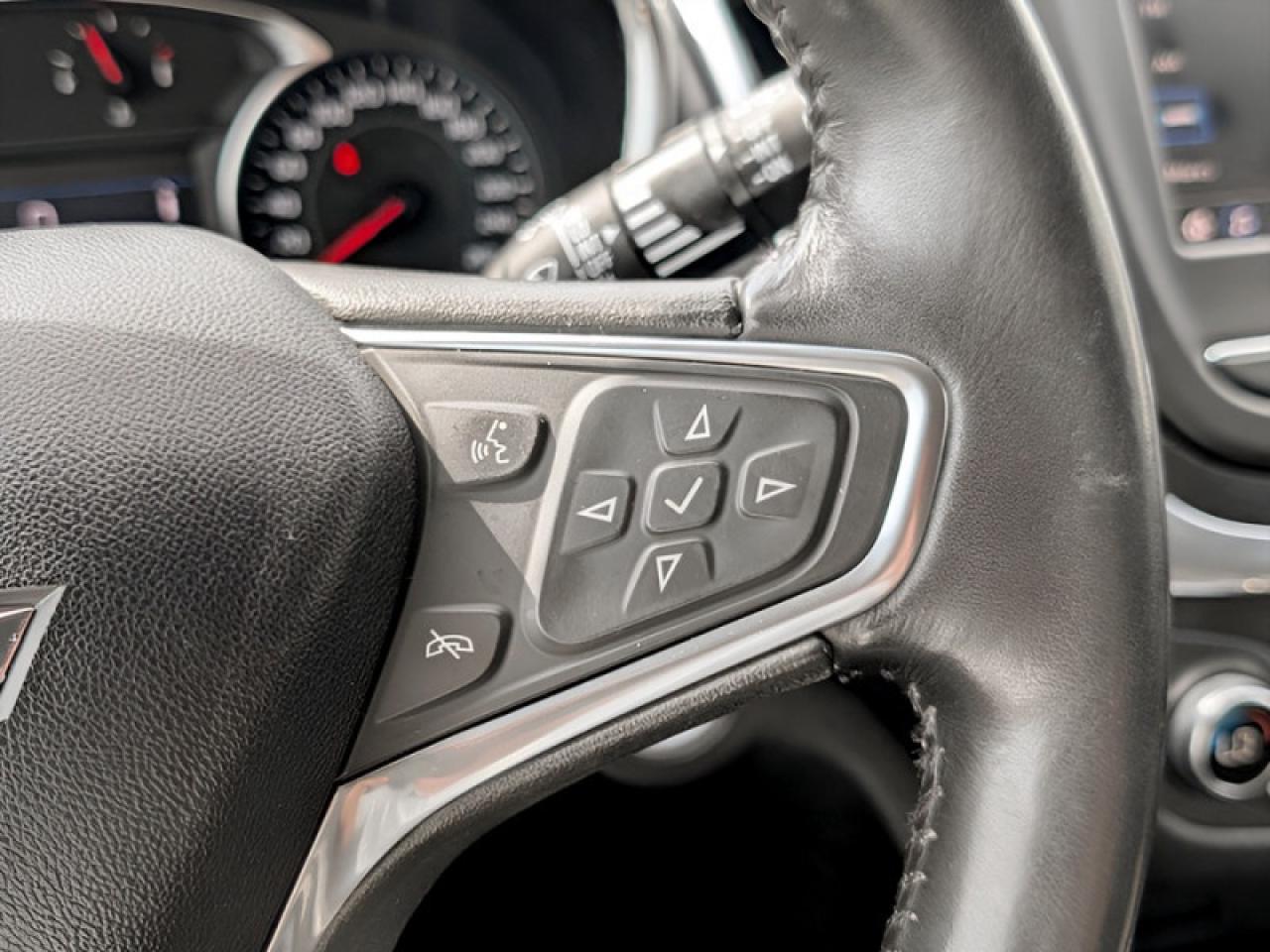 2021 Chevrolet Equinox LT  **13 SERVICE RECORDS** Photo