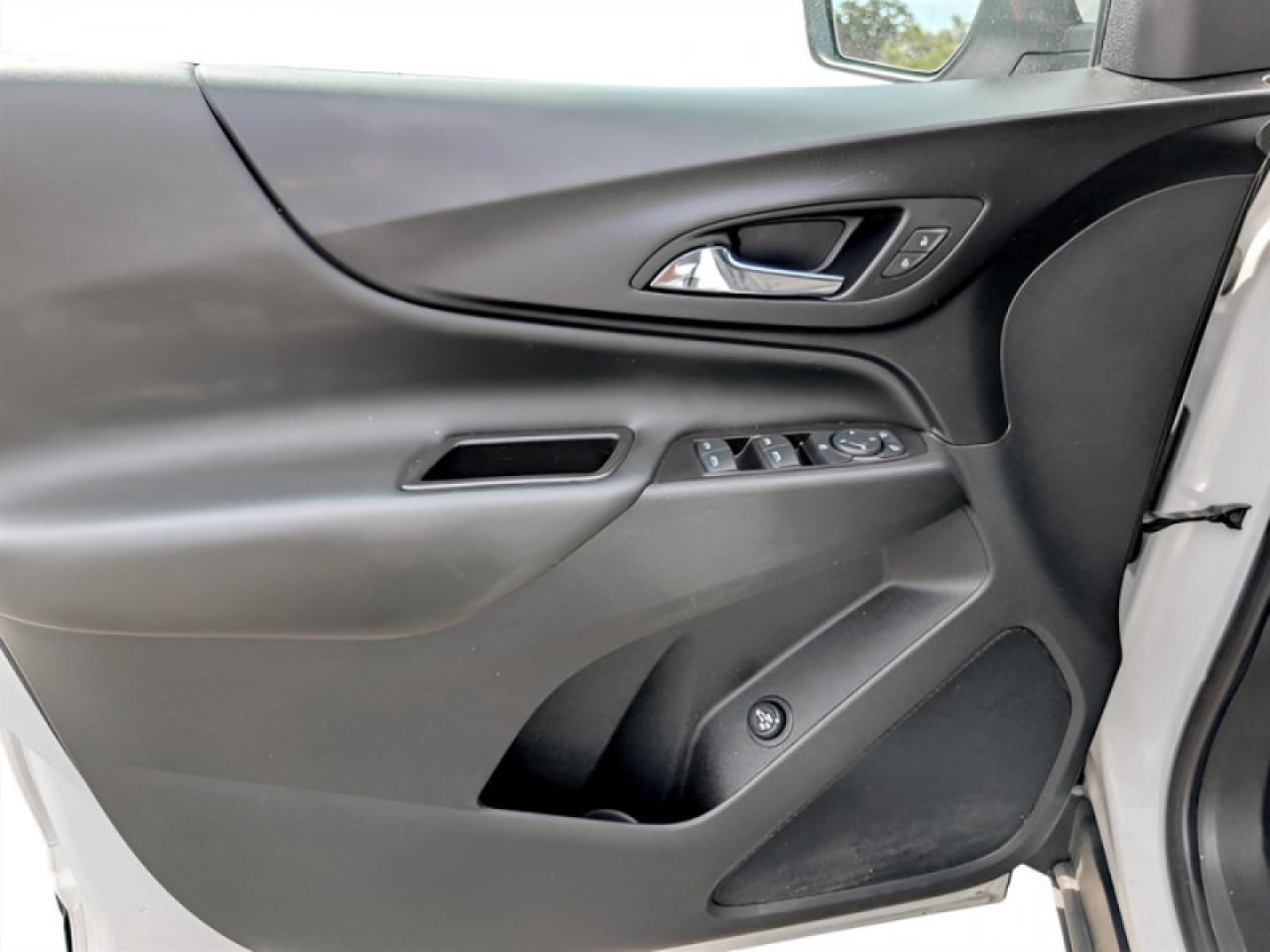 2021 Chevrolet Equinox LT  **13 SERVICE RECORDS** Photo