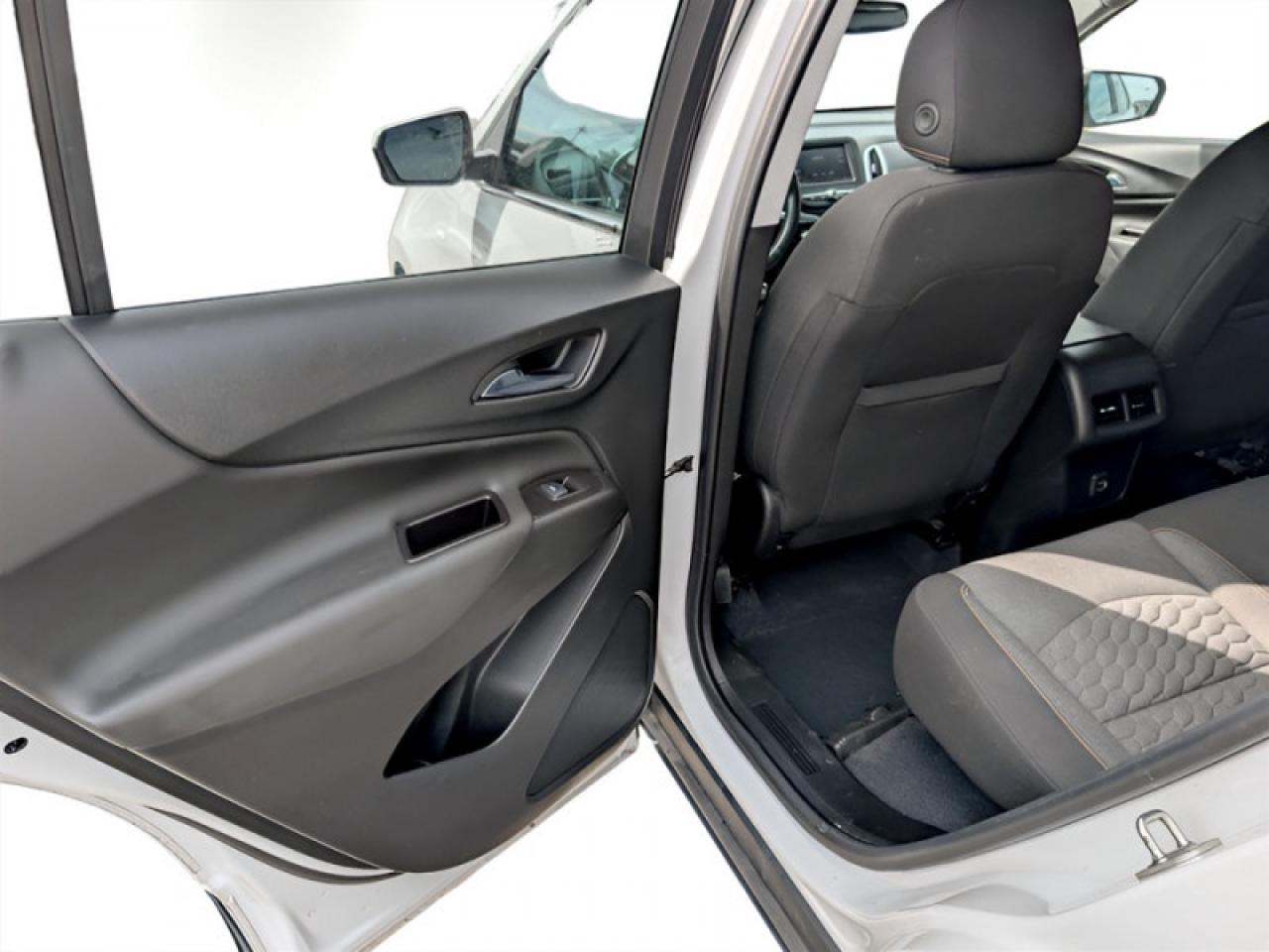 2021 Chevrolet Equinox LT  **13 SERVICE RECORDS** Photo