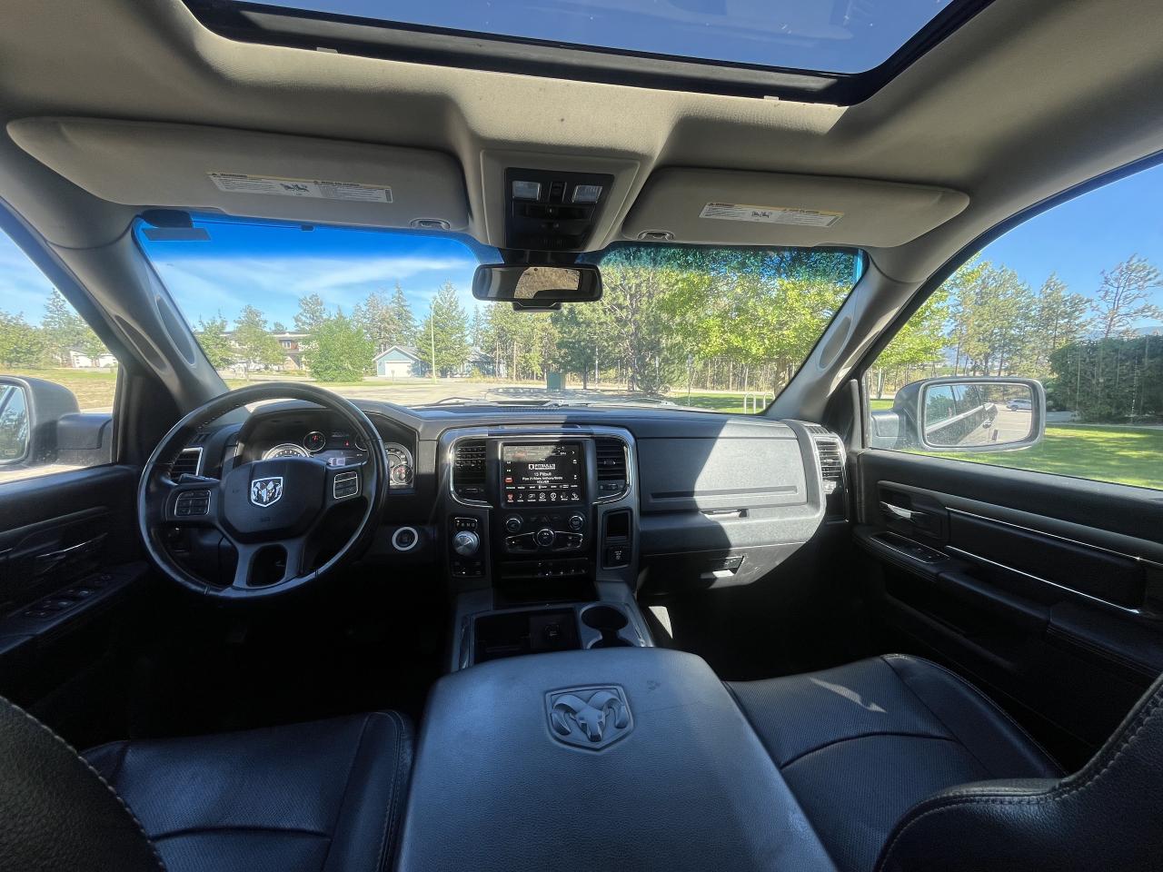 2014 RAM 1500 Sport Crew Cab SWB 4WD - Photo #10