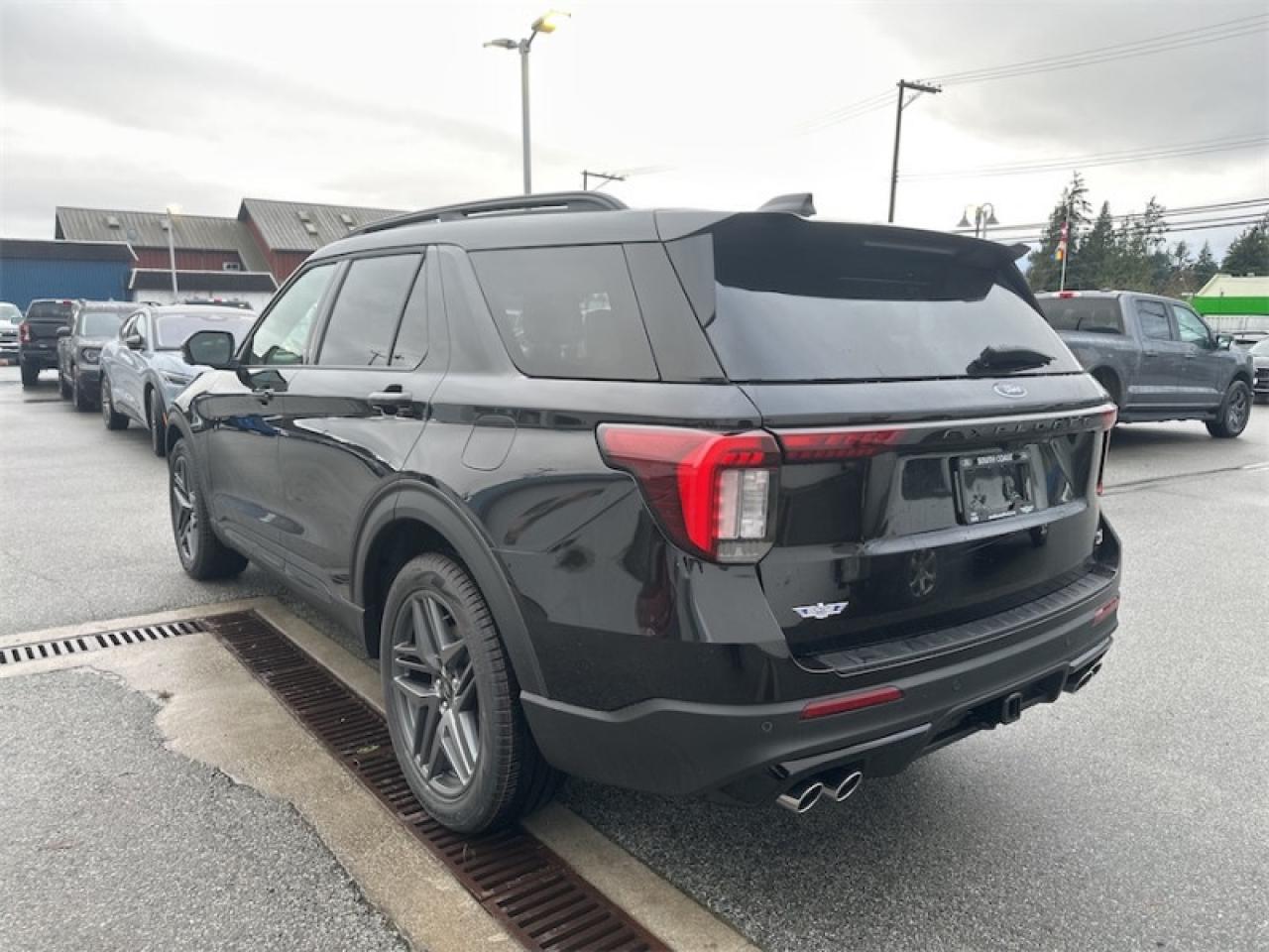 2026 Ford Explorer ST  -  Sunroof -  Cooled Seats Photo2