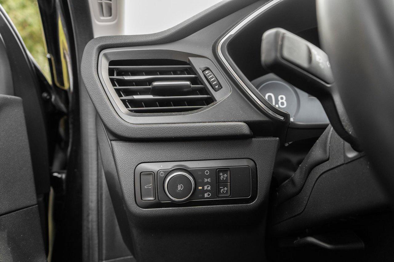 2023 Ford Escape Platinum Photo