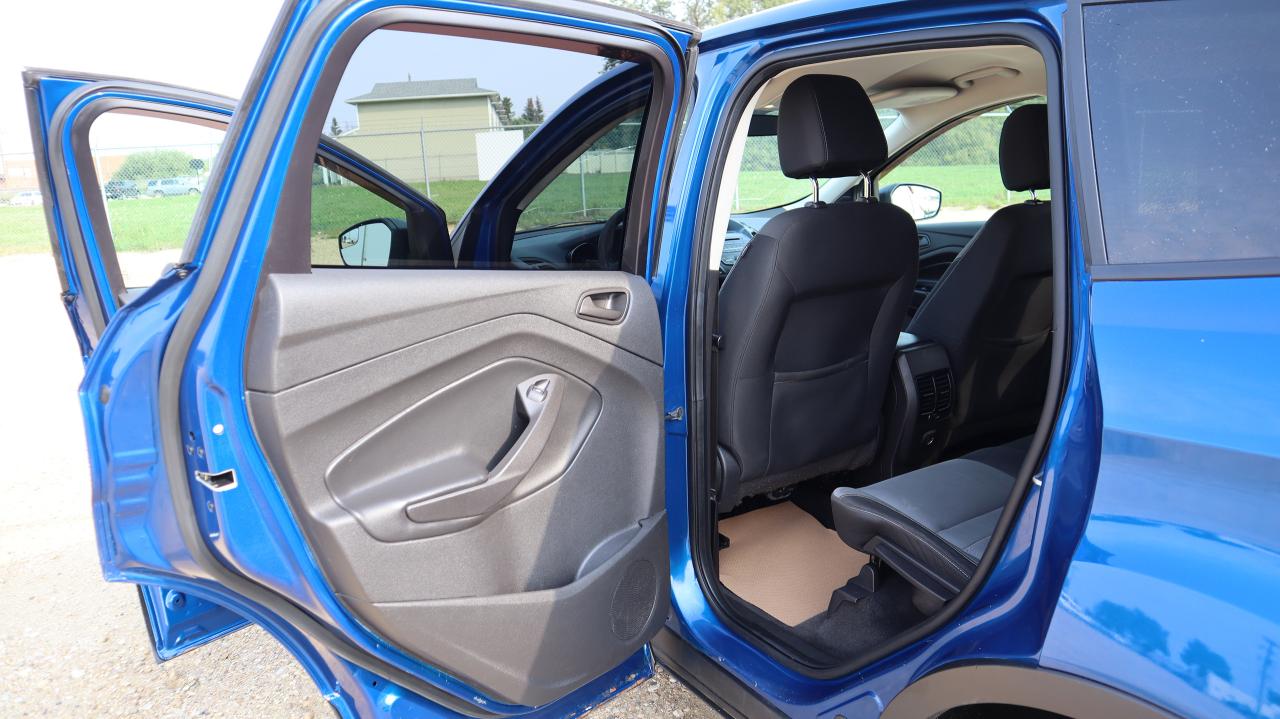 2017 Ford Escape S Photo5