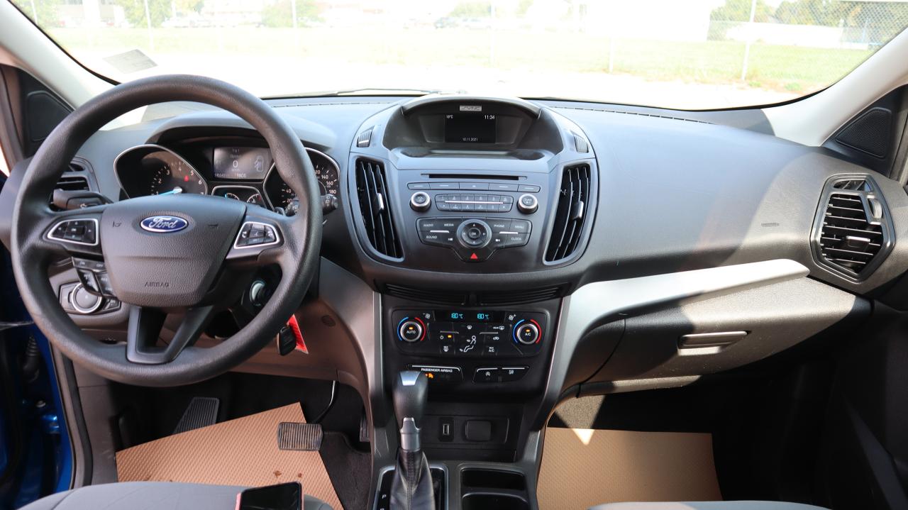 2017 Ford Escape S Photo5