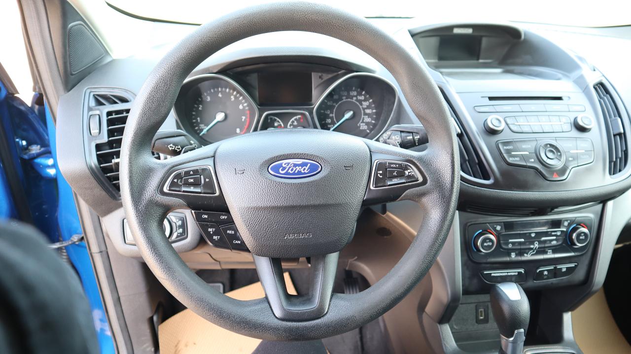 2017 Ford Escape S Photo5
