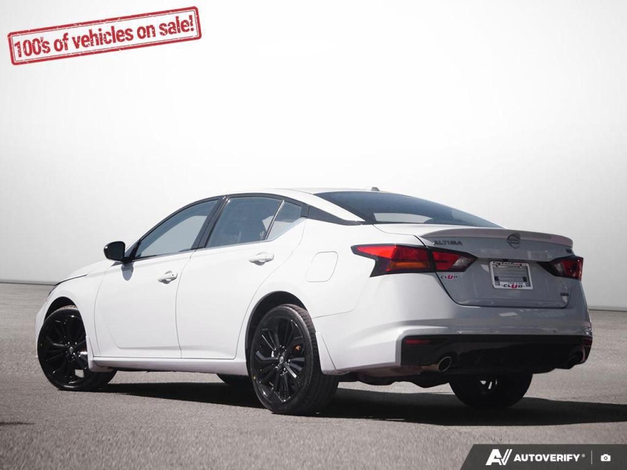 2023 Nissan Altima SR Photo3