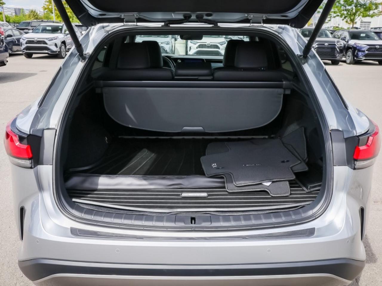 2023 Lexus RX 350  - Sunroof -  Cooled Seats -  Apple CarPlay - $386 B/W Photo