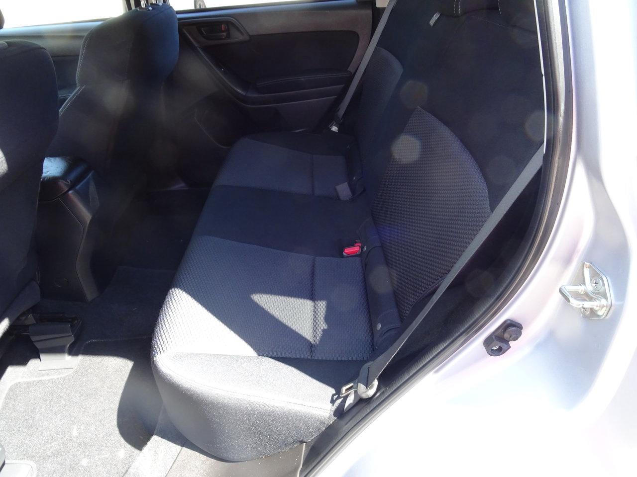 2014 Subaru Forester BASE - Photo #10
