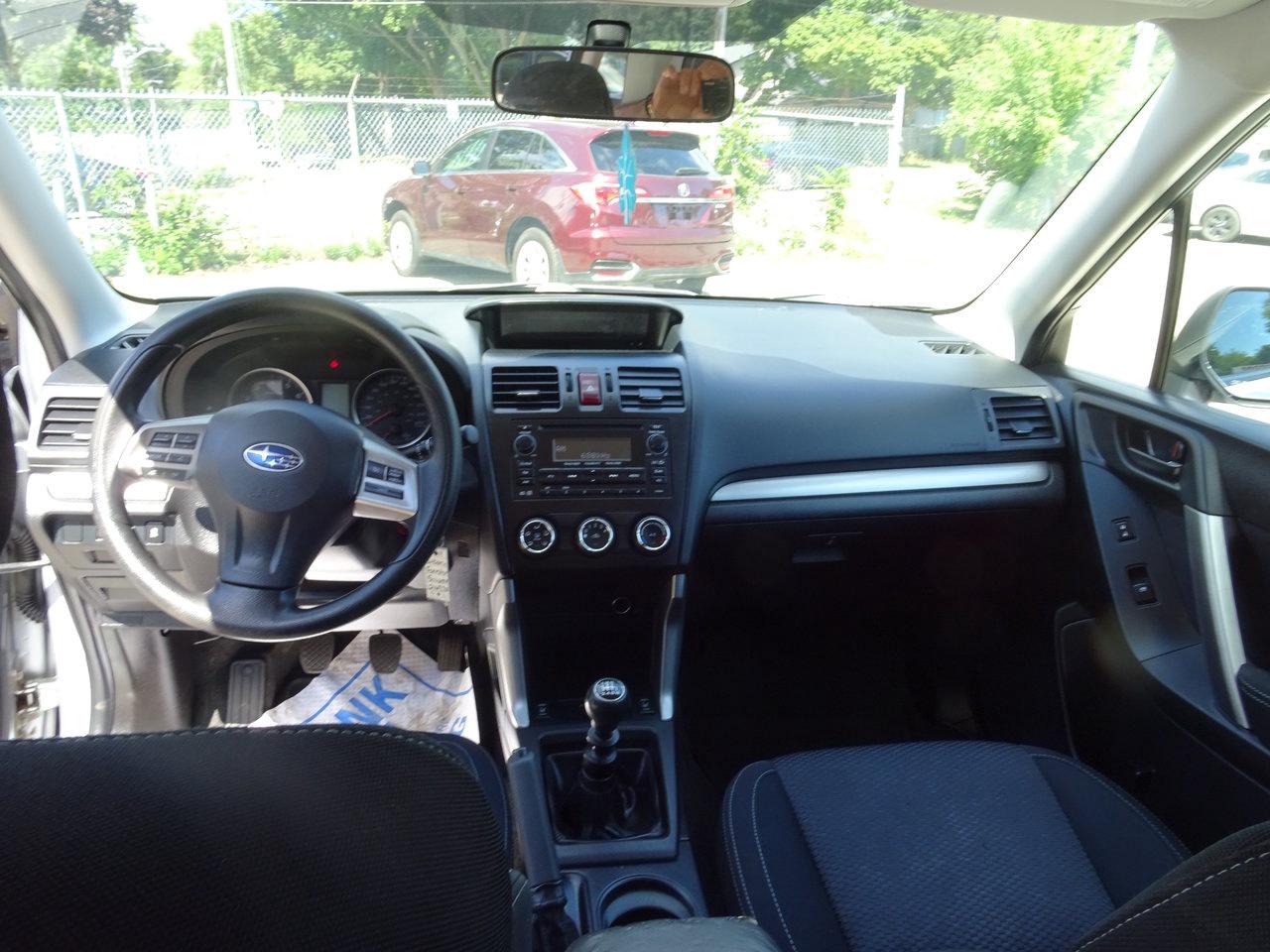 2014 Subaru Forester BASE - Photo #12