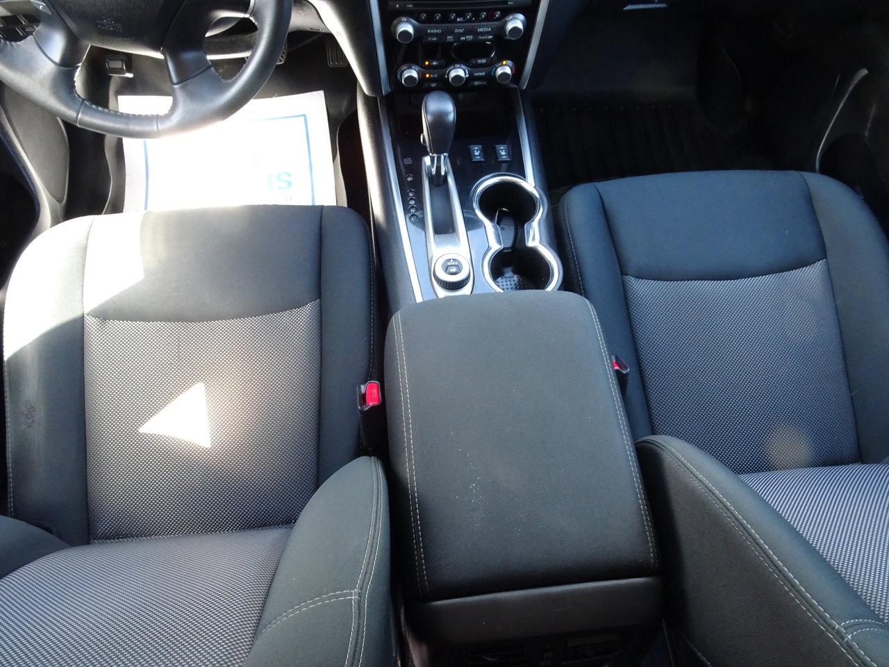 2017 Nissan Pathfinder SV - Photo #12