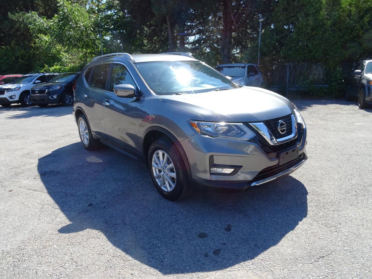 2020 Nissan Rogue SV - Photo #4
