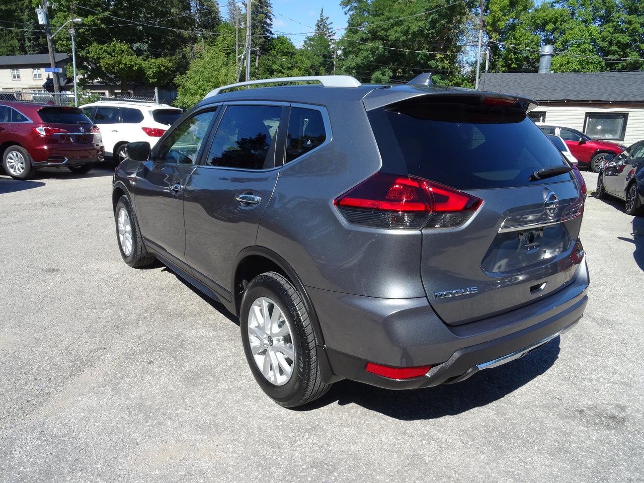 2020 Nissan Rogue SV - Photo #8