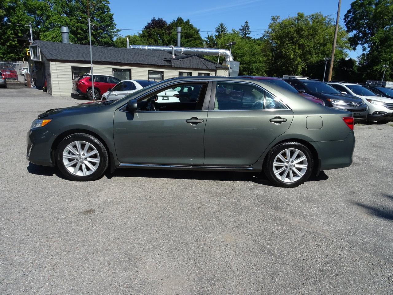 Used 2013 Toyota Camry XLE for sale in Scarborough, ON