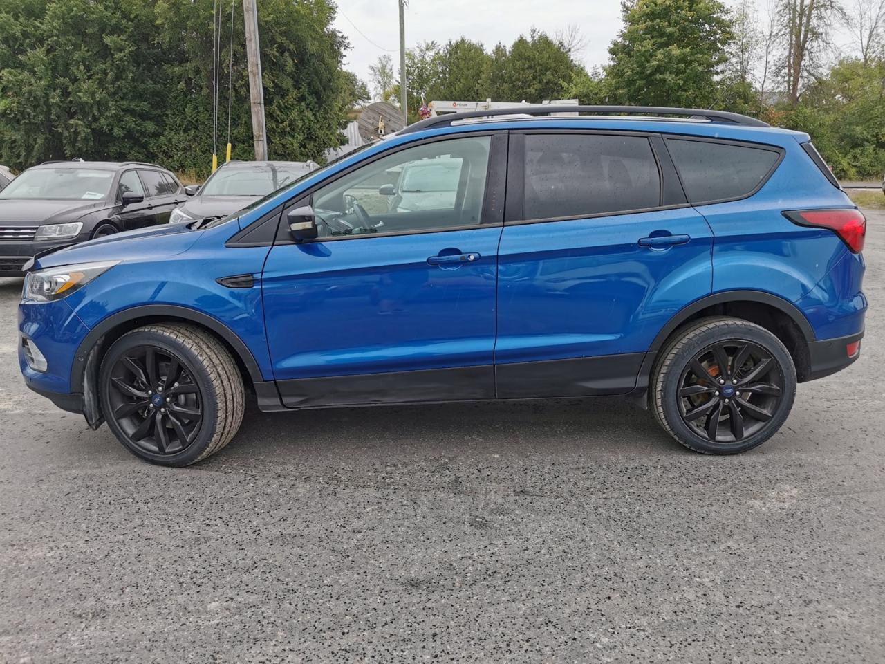 2019 Ford Escape Titanium - Photo #2