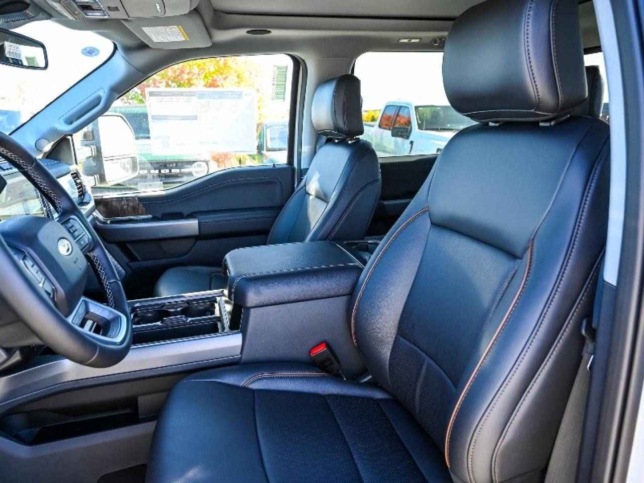 2026 Ford F-350 Super Duty SRW Lariat Photo