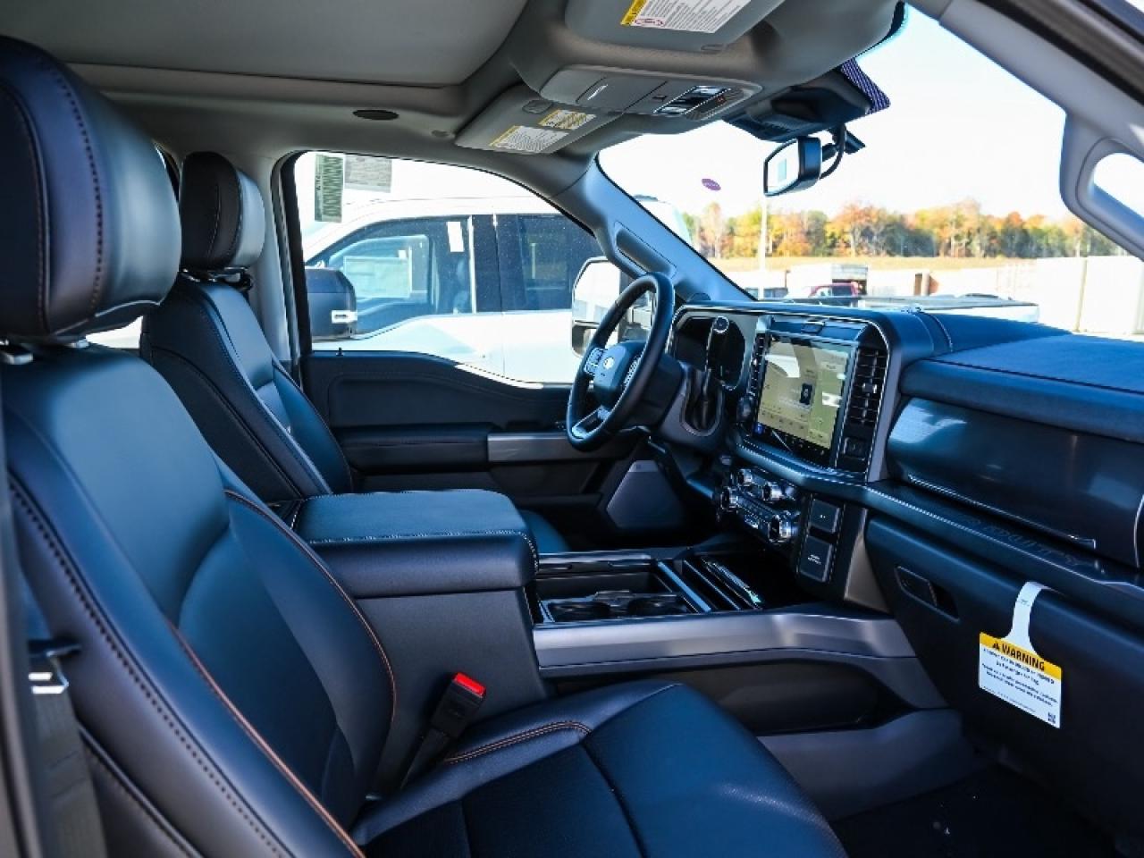 2026 Ford F-350 Super Duty SRW Lariat Photo