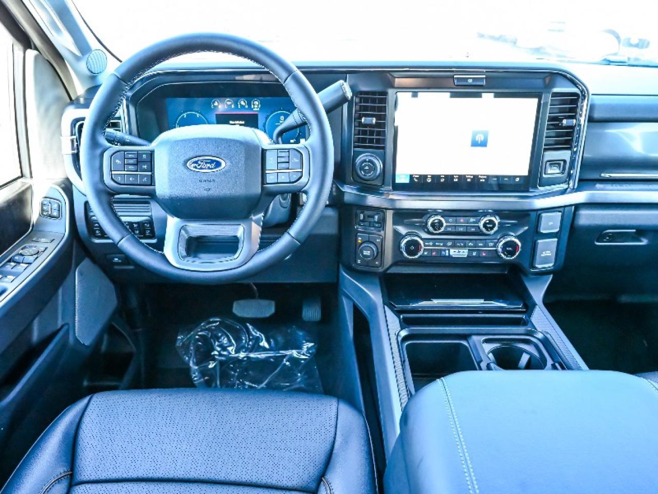 2026 Ford F-350 Super Duty SRW Lariat Photo