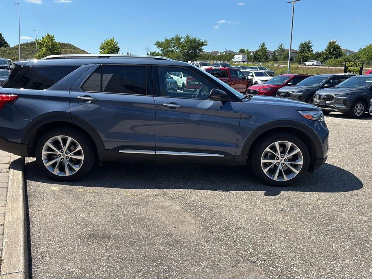 2021 Ford Explorer Platinum Photo