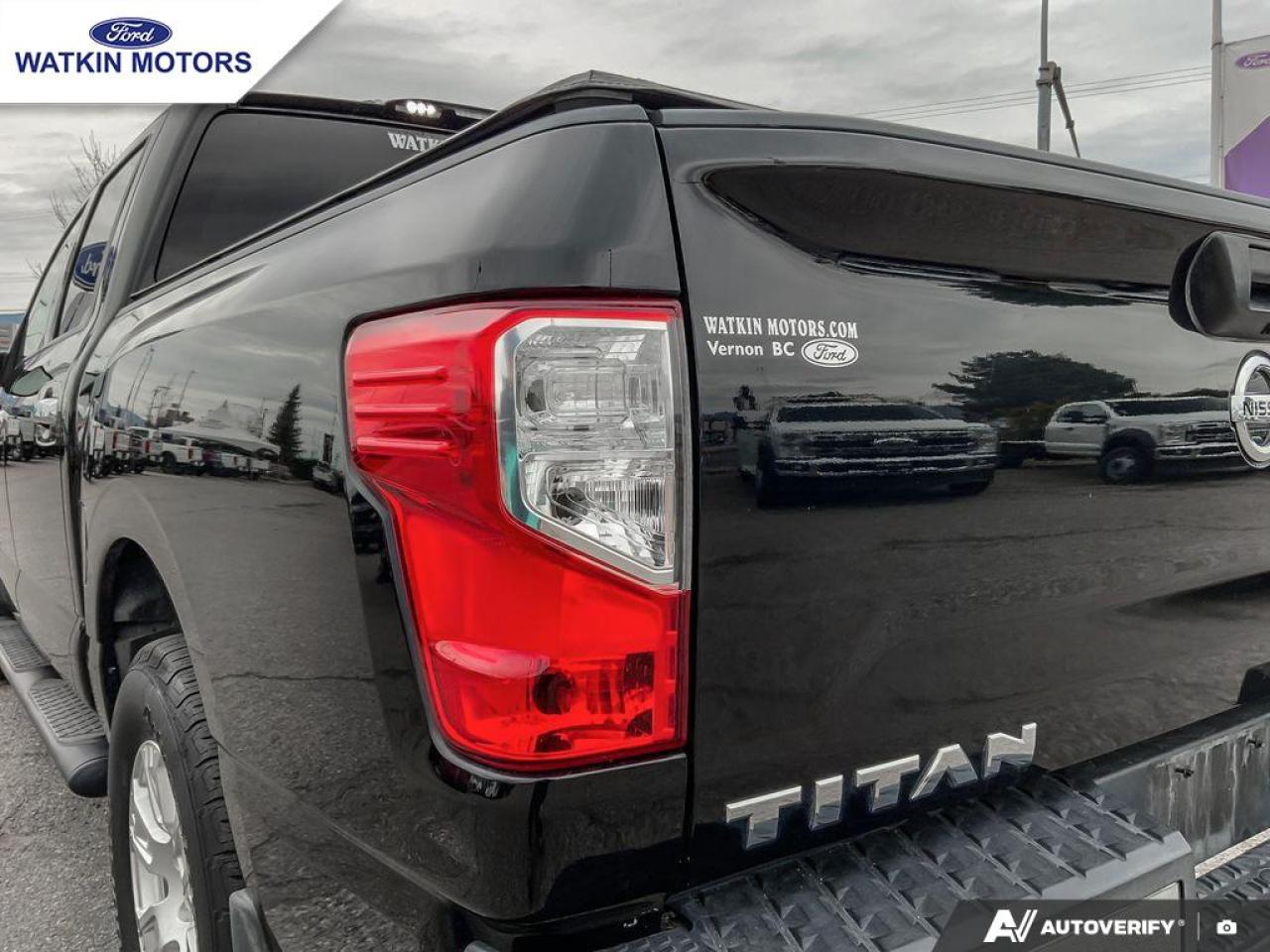 2018 Nissan Titan CREWCAB 4X4 SV Photo13