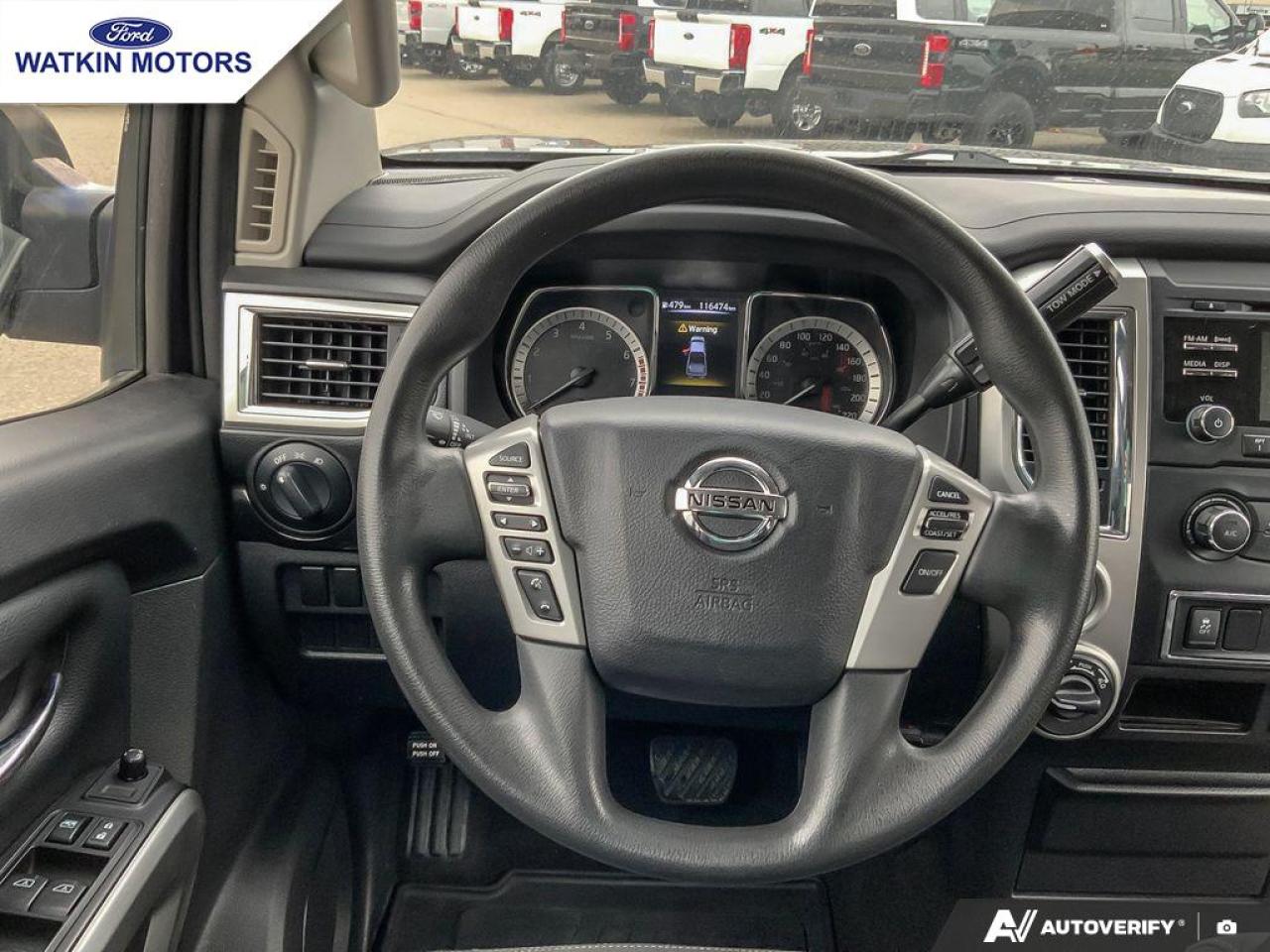 2018 Nissan Titan CREWCAB 4X4 SV Photo16