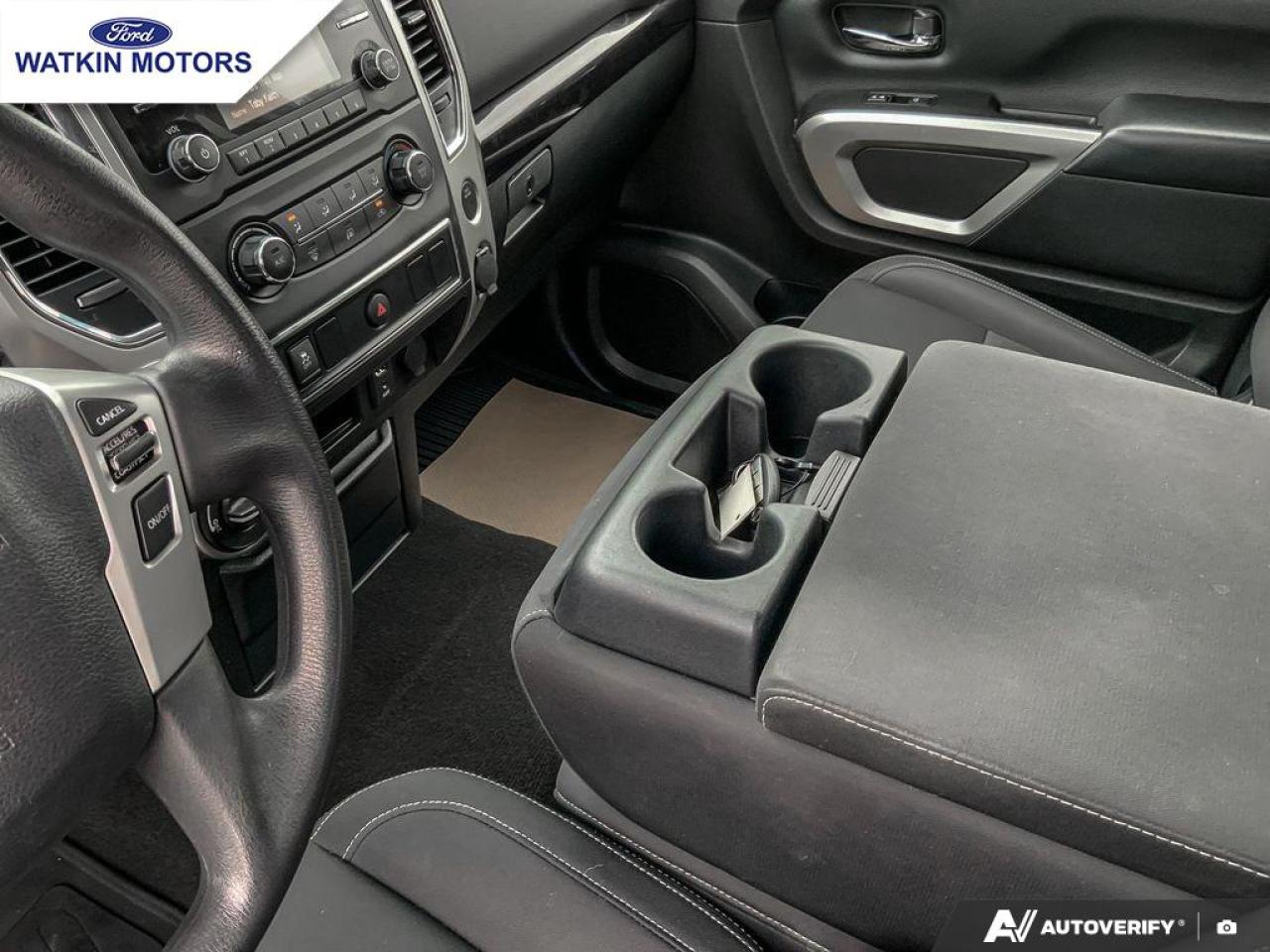 2018 Nissan Titan CREWCAB 4X4 SV Photo20