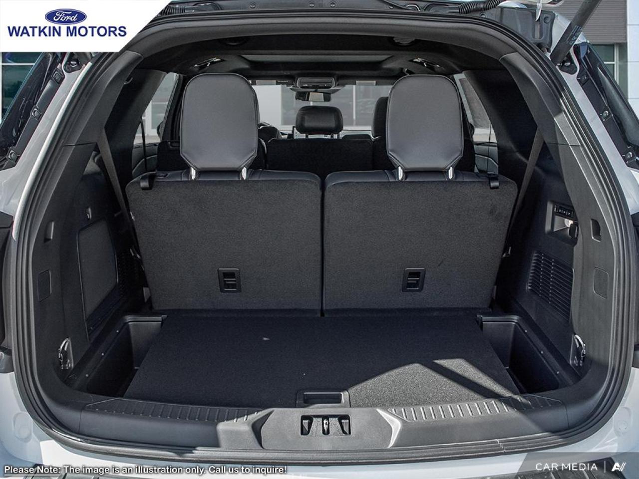 2025 Ford Explorer ST Photo6