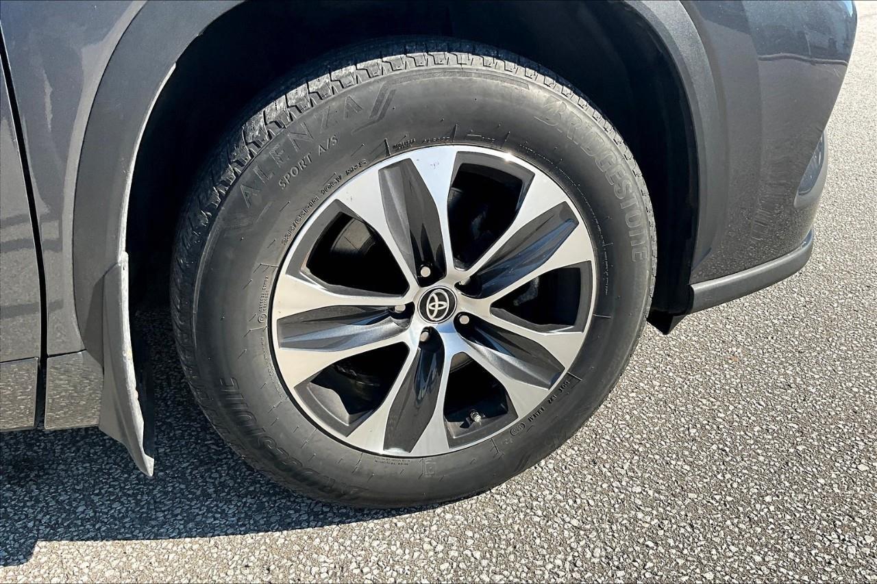 2021 Toyota Highlander HYBRID XLE Photo