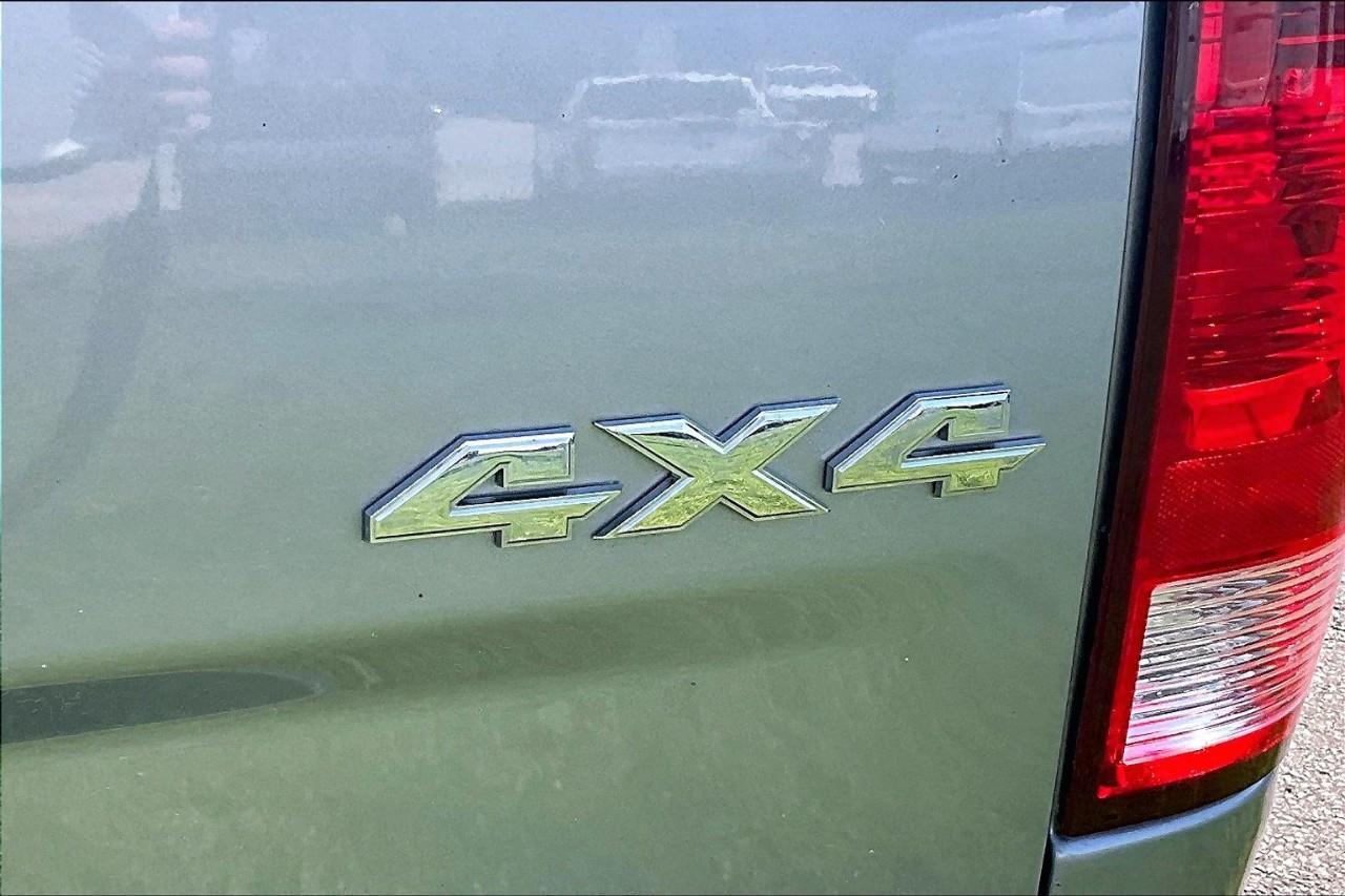 2023 RAM 1500 Classic SLT Photo