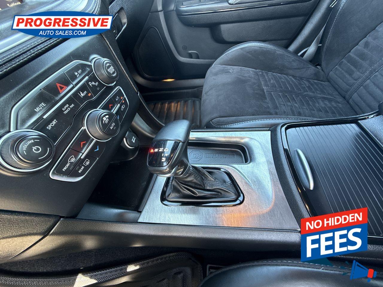 2022 Dodge Charger R/T - Android Auto -  Apple CarPlay Photo