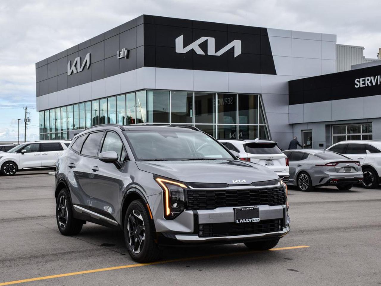New 2026 Kia Sportage Hybrid EX Premium for sale in Chatham, ON