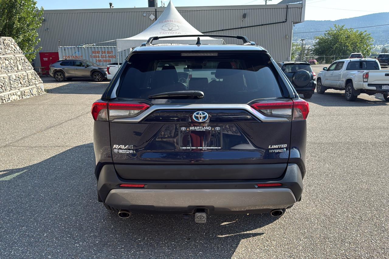 2020 Toyota RAV4 Limited HYBRID Photo4