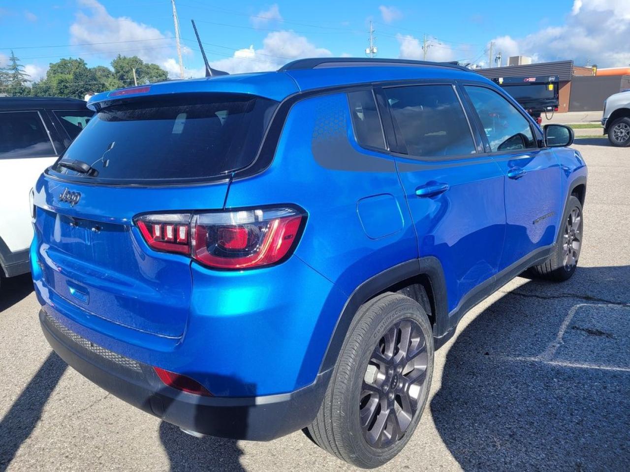 2021 Jeep Compass NORTH Photo10