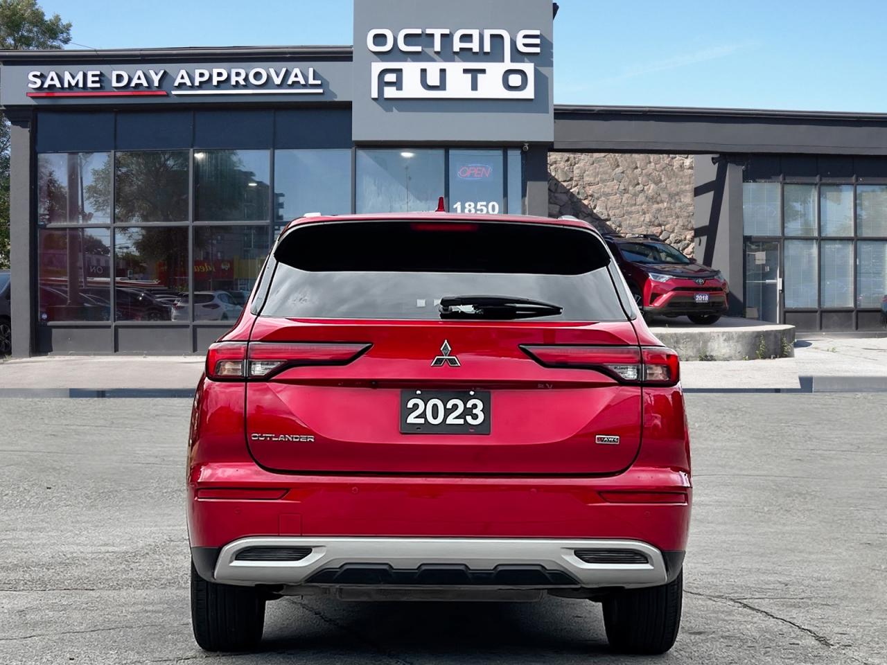 2023 Mitsubishi Outlander SE 4WD Photo4