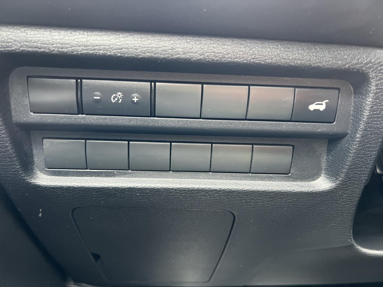 2023 Mitsubishi Outlander SE 4WD - Photo #22