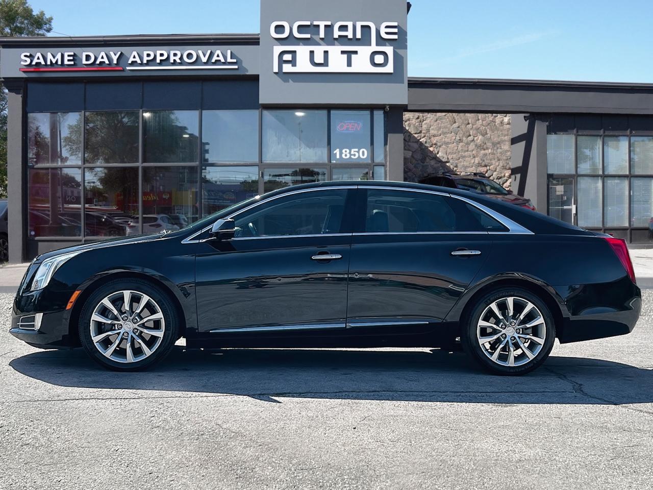 2017 Cadillac XTS LUXURY AWD - Photo #3