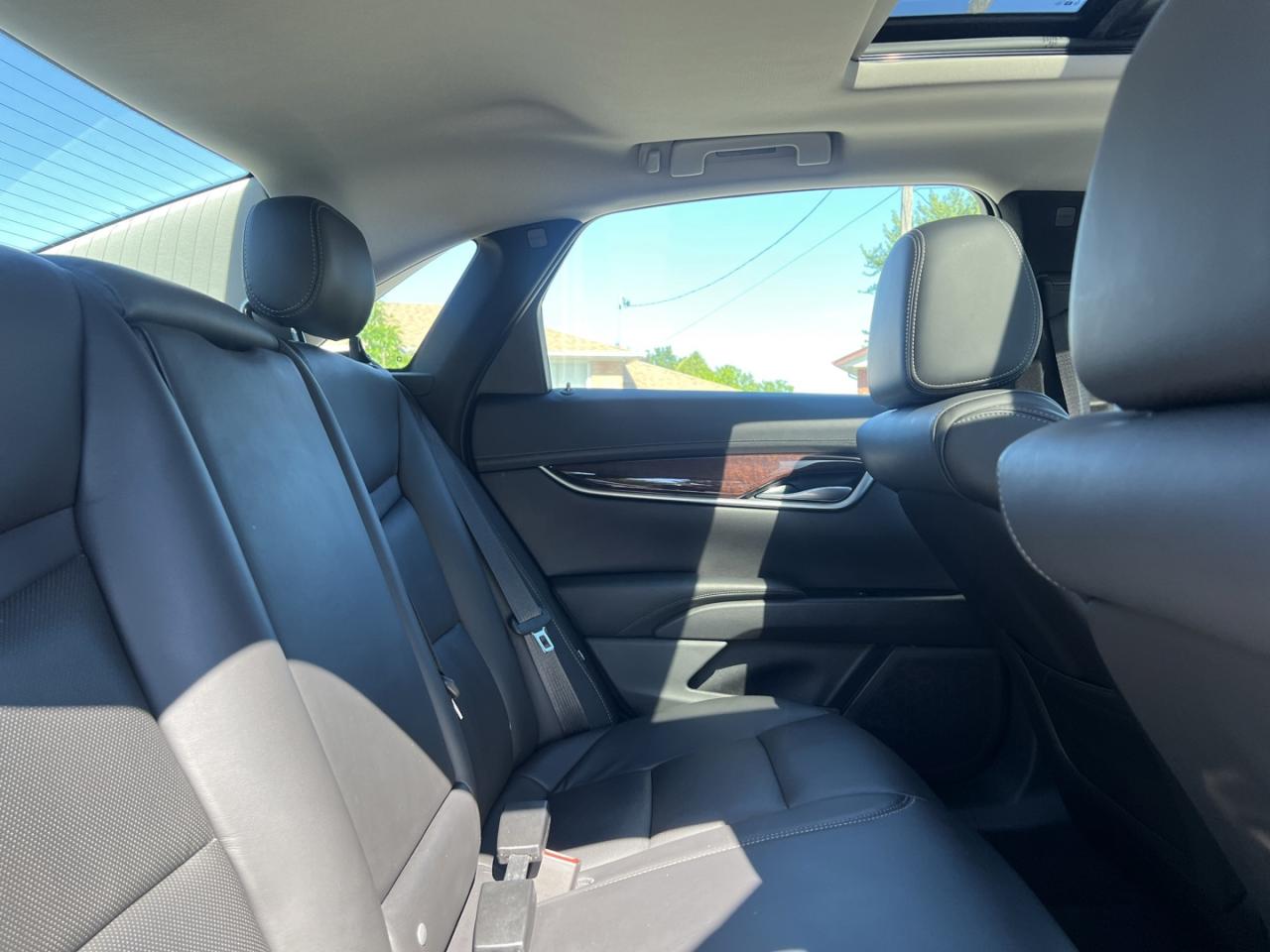 2017 Cadillac XTS LUXURY AWD - Photo #10