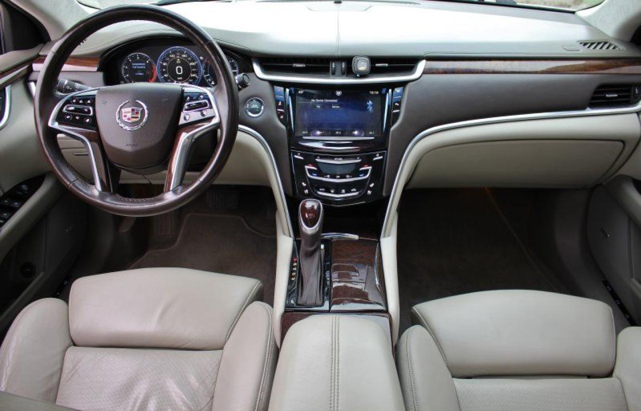 2013 Cadillac XTS Platinum*Low Ks*AWD*Heated Leather*Moon Roof*BT - Photo #14