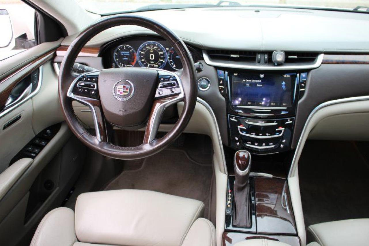 2013 Cadillac XTS Platinum*Low Ks*AWD*Heated Leather*Moon Roof*BT - Photo #23
