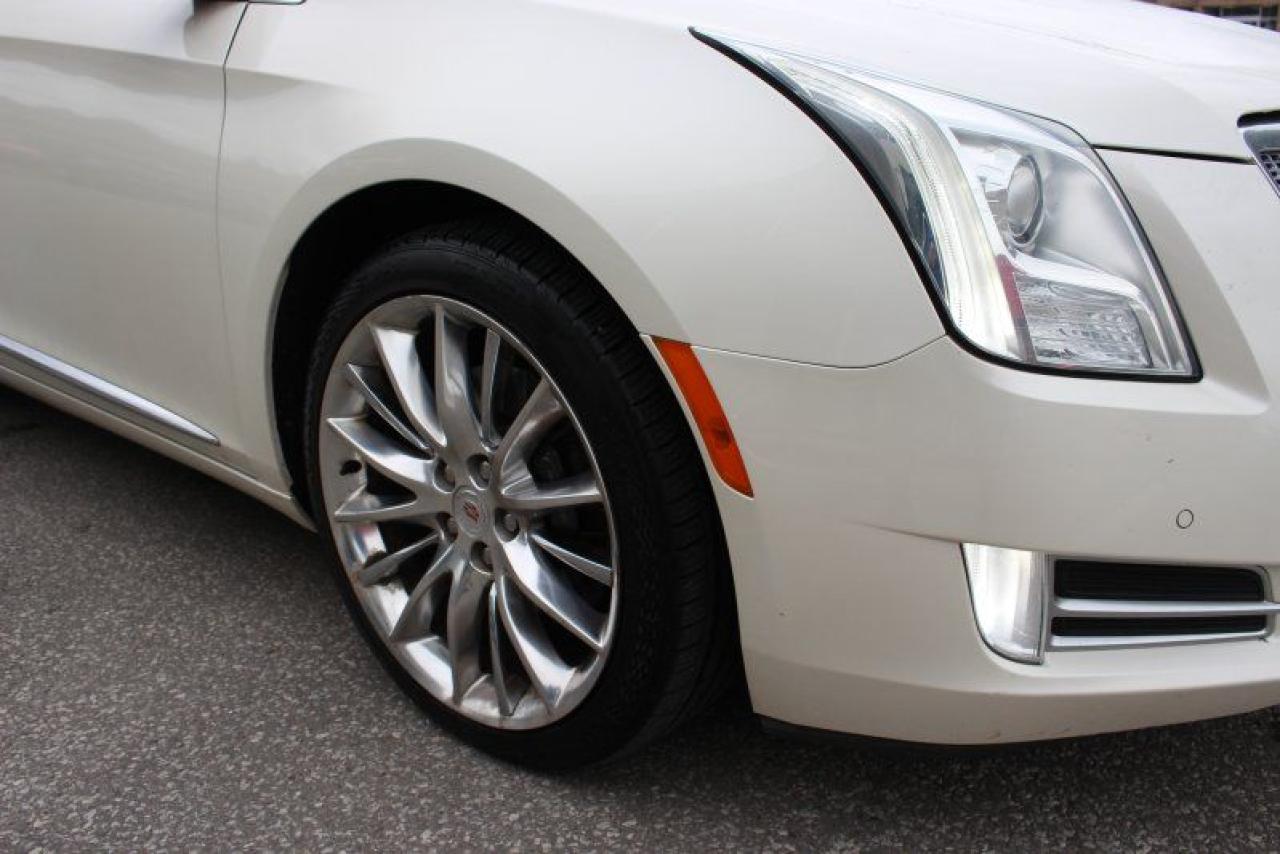 2013 Cadillac XTS Platinum*Low Ks*AWD*Heated Leather*Moon Roof*BT Photo4