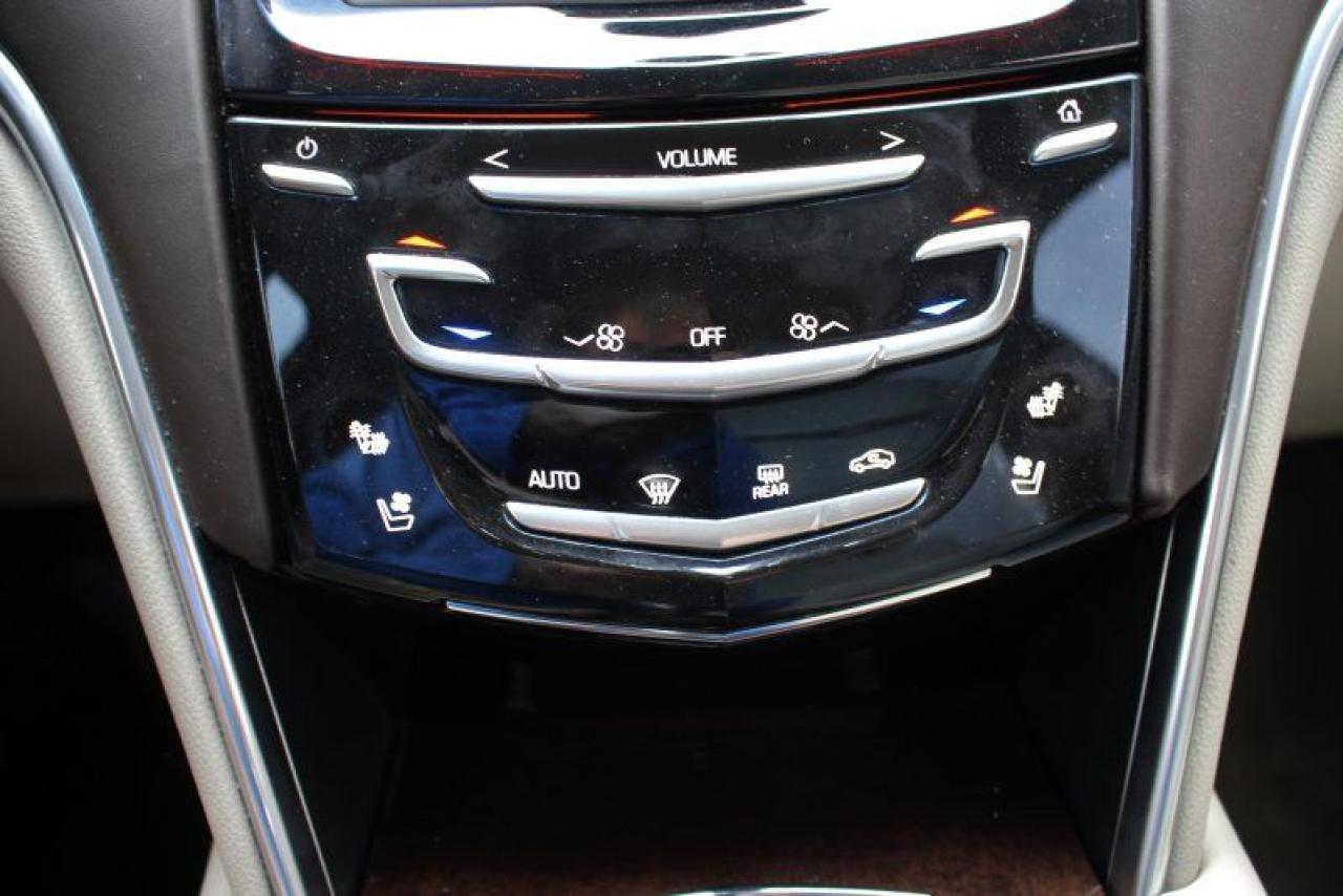 2013 Cadillac XTS Platinum*Low Ks*AWD*Heated Leather*Moon Roof*BT - Photo #30