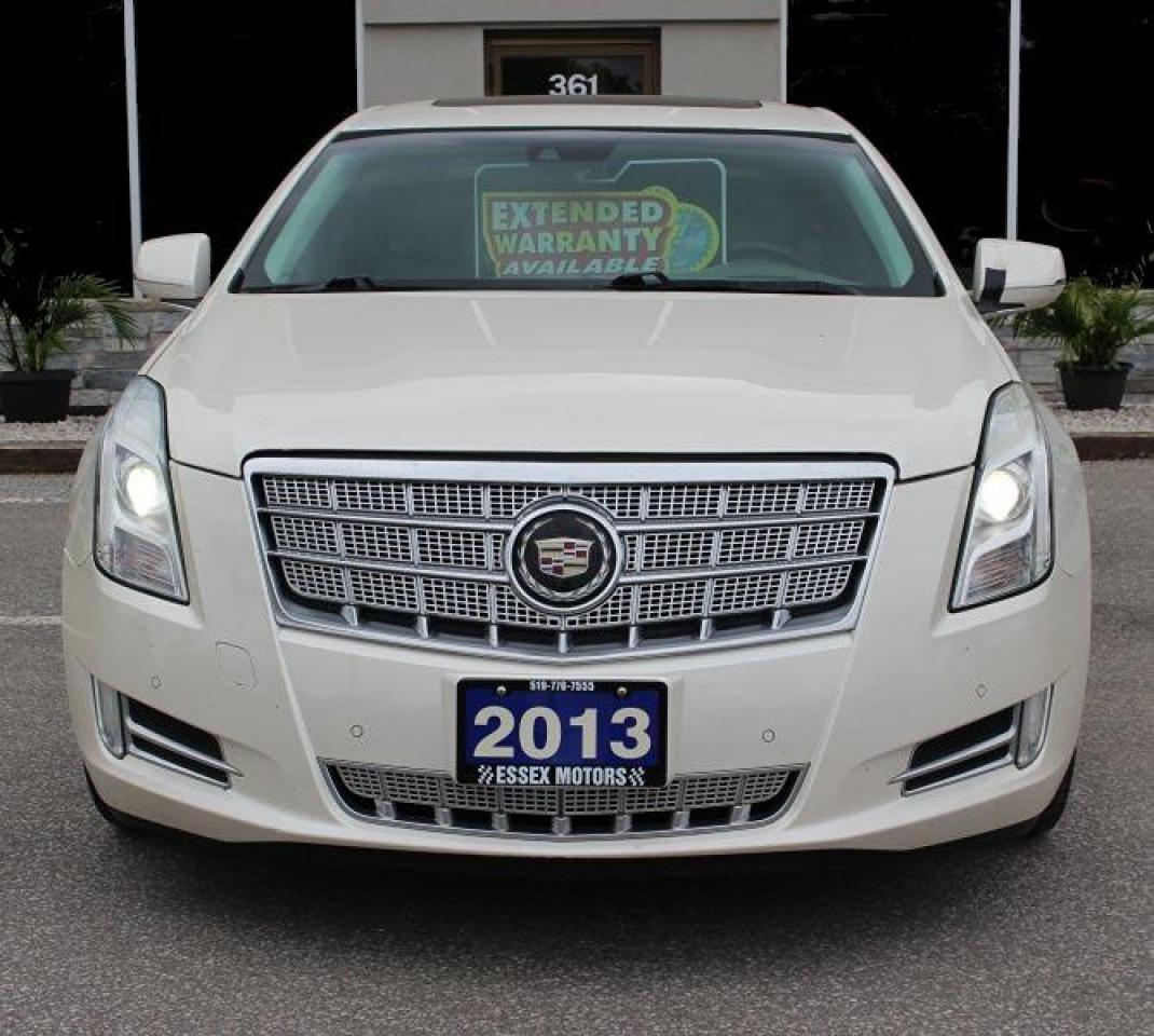 2013 Cadillac XTS Platinum*Low Ks*AWD*Heated Leather*Moon Roof*BT - Photo #2