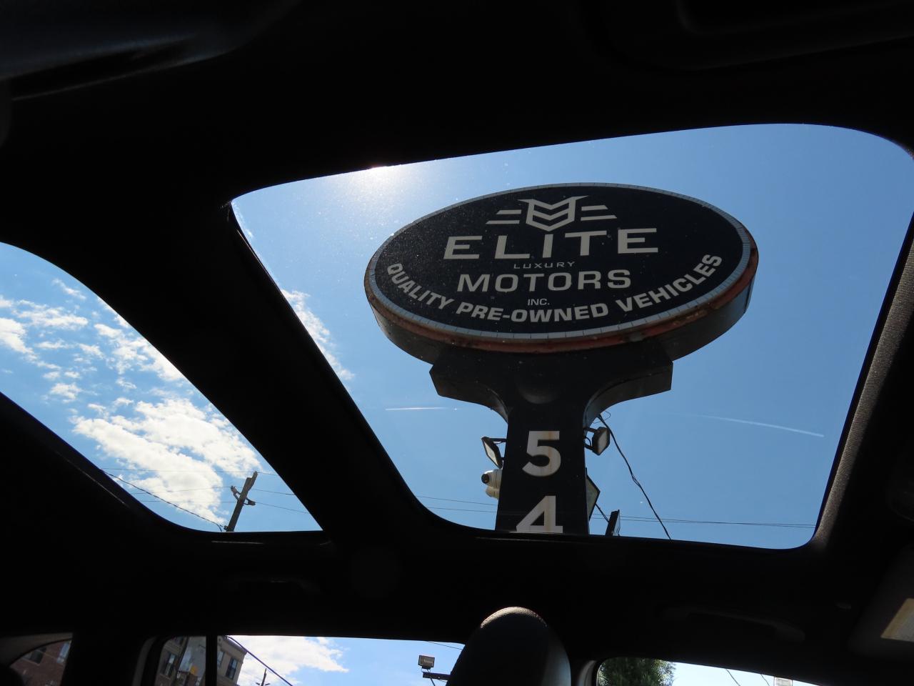 2024 Mercedes-Benz G-Class GLB 250 4MATIC - AMG PKG - MOONROOF - LEATHER Photo