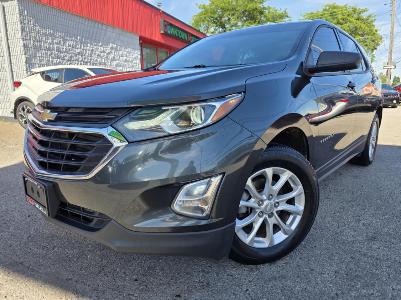 2018 Chevrolet Equinox LS AWD Photo1