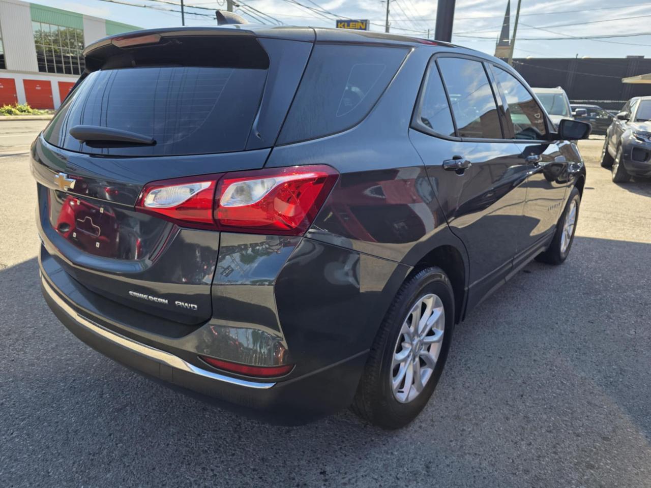 2018 Chevrolet Equinox LS AWD Photo