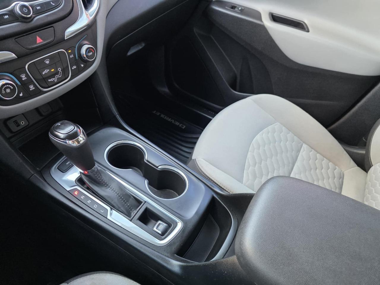 2018 Chevrolet Equinox LS AWD Photo