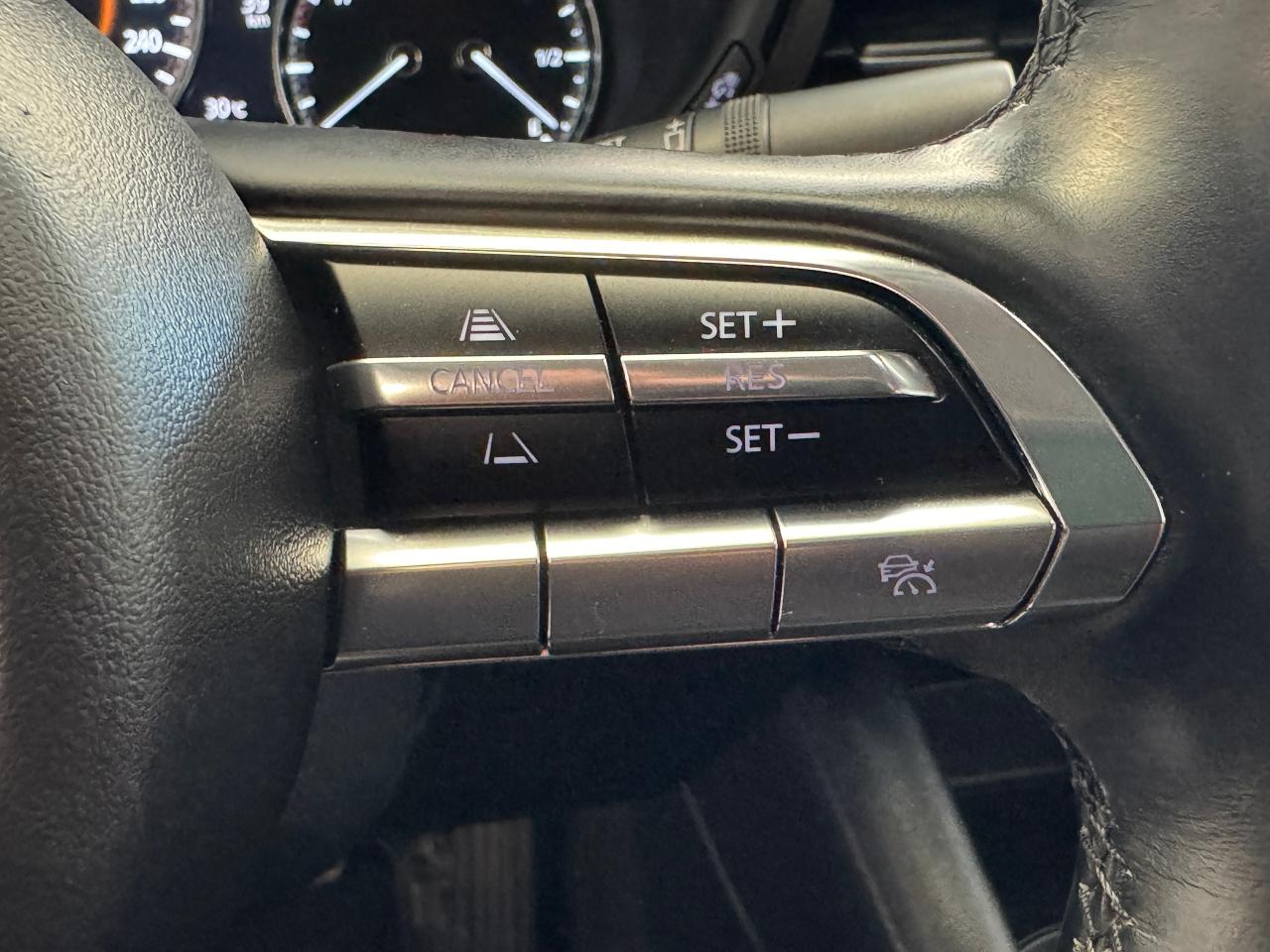 2022 Mazda MAZDA3 GS+Adaptive Cruise+LKA+New Brakes+CLEAN CARFAX - Photo #42