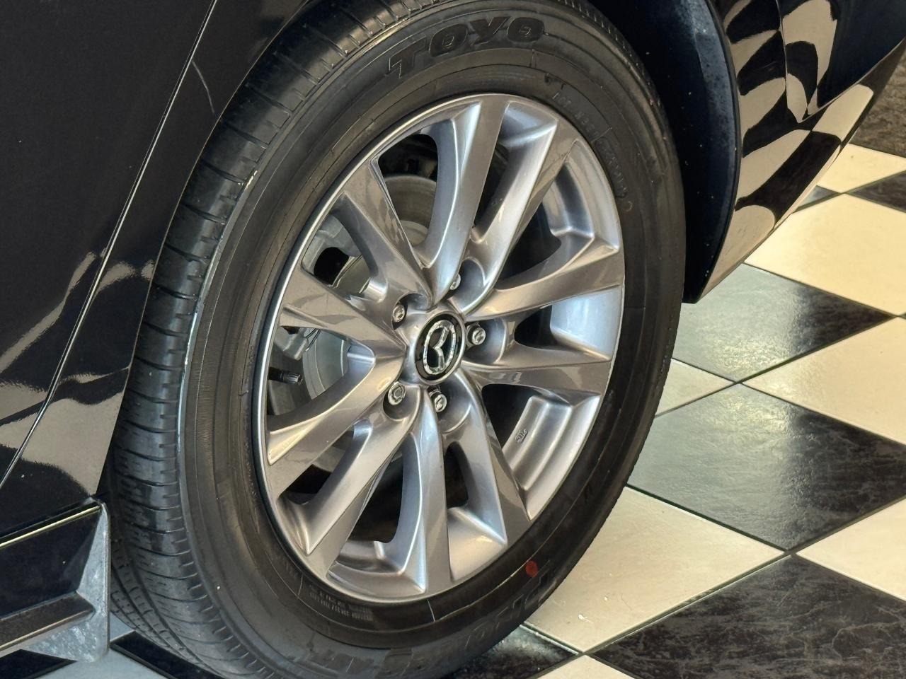 2022 Mazda MAZDA3 GS+Adaptive Cruise+LKA+New Brakes+CLEAN CARFAX - Photo #52